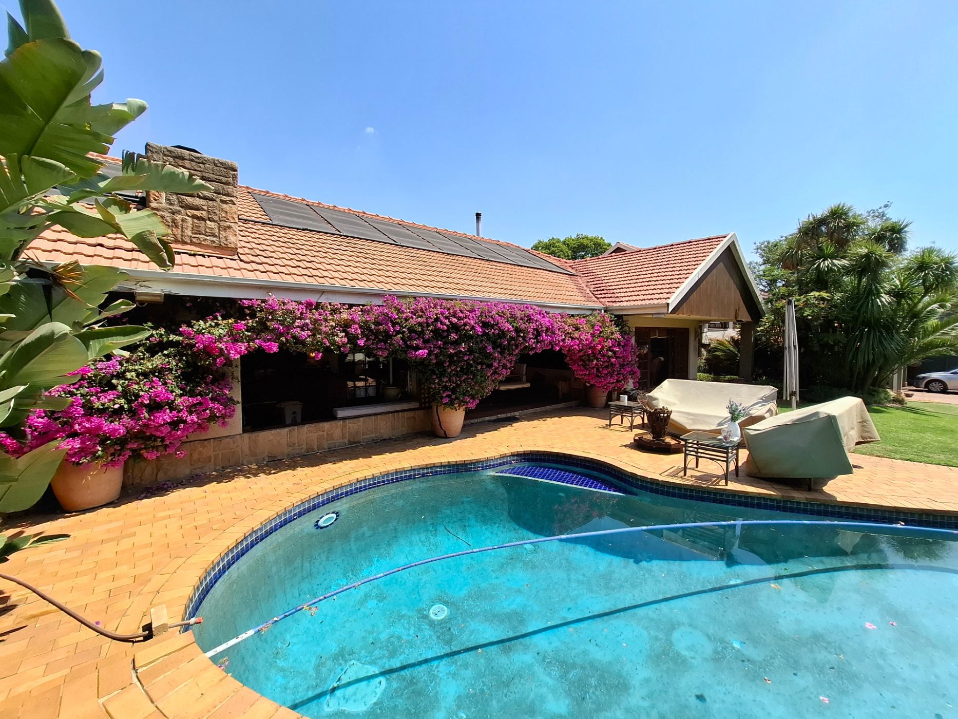 House let in Dowerglen - BWL1700339