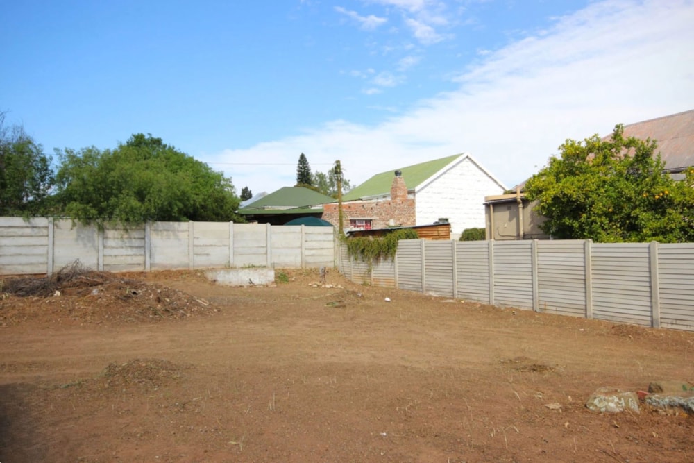 Vacant land for sale in Oudtshoorn North - 1OU1748672 Vacant land for sale in Oudtshoorn North - 1OU1748672