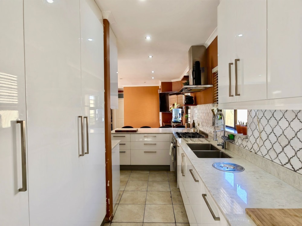 House for sale in Panorama, Parow - 1PLA1743368 House for sale in Panorama, Parow - 1PLA1743368