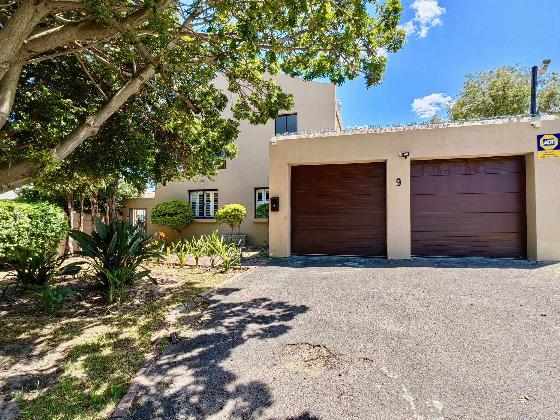 House for sale in Panorama, Parow - 1PLA1743368
