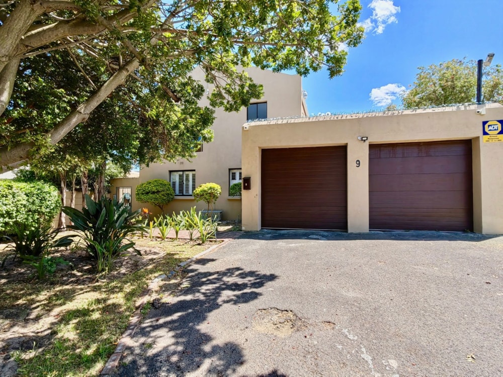 House for sale in Panorama, Parow - 1PLA1743368