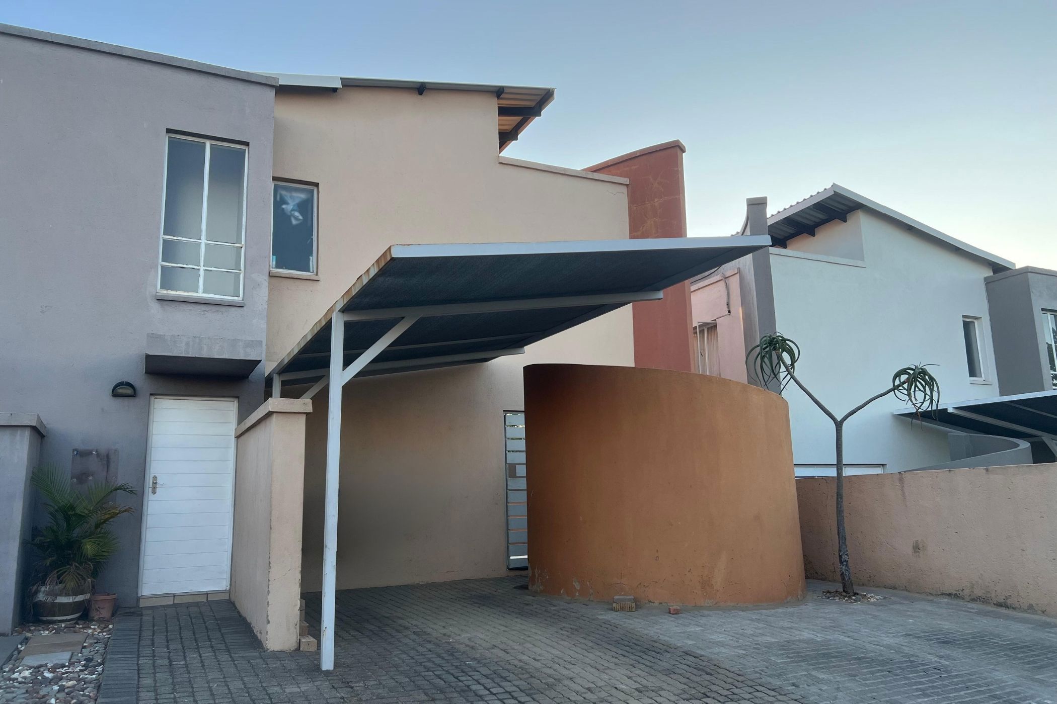Apartment for sale in Mbomela Ext 37 (Nelspruit Ext 37) - 1NS1676304