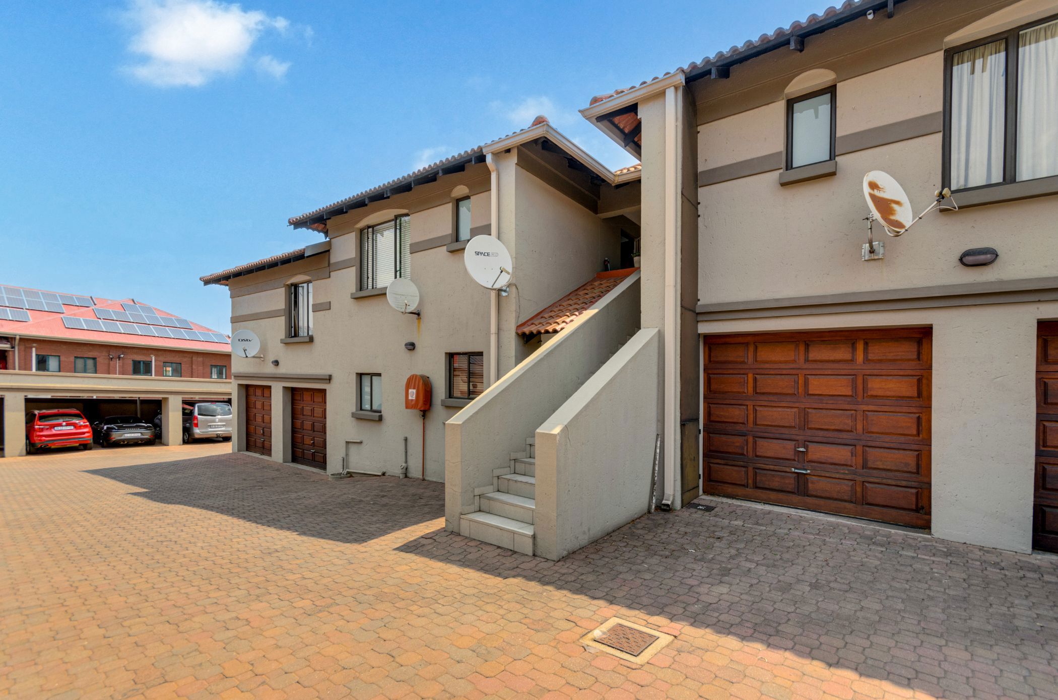 Apartment for sale in Bryanston - HP1677592