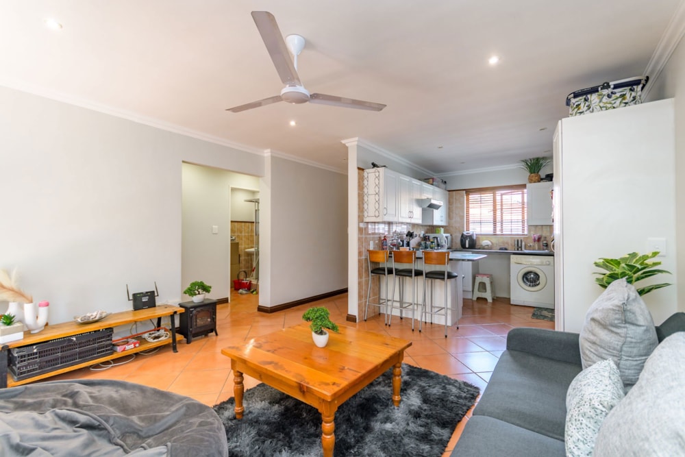 Apartment for sale in Bryanston - HP1675879