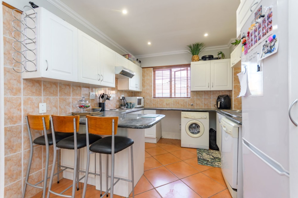 Apartment for sale in Bryanston - HP1675879