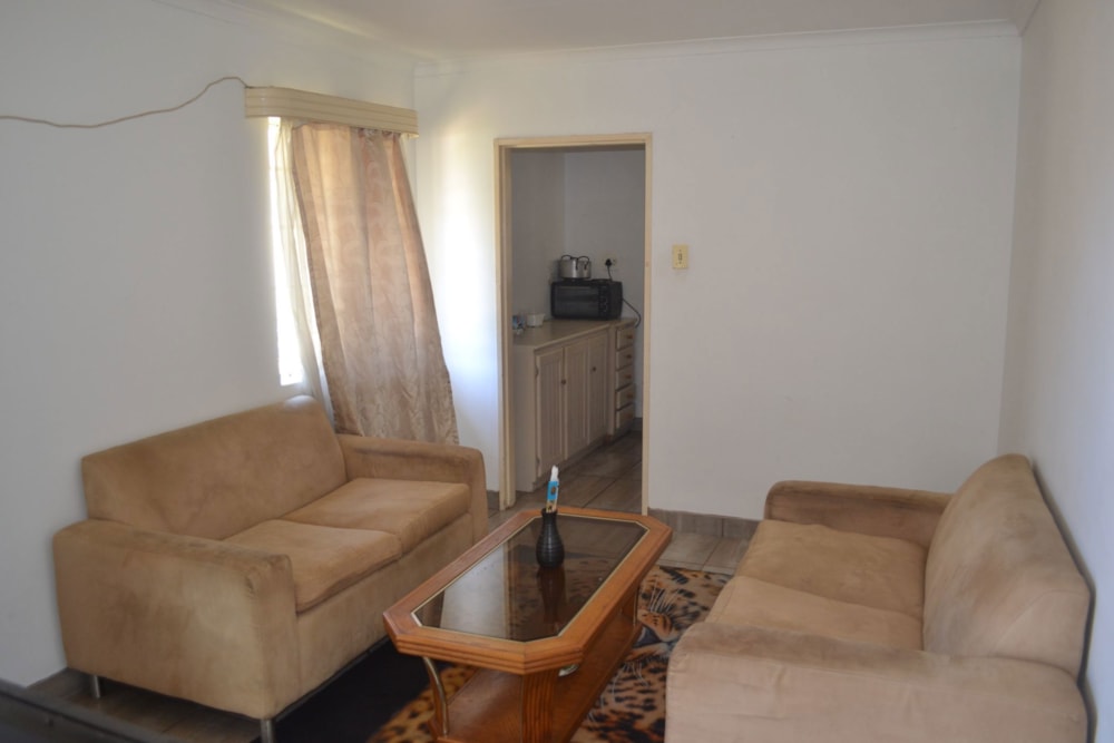 Townhouse sold in Van Der Stel, Port Elizabeth, Gqeberha - 1PLZ1678983 Townhouse sold in Van Der Stel, Port Elizabeth, Gqeberha - 1PLZ1678983