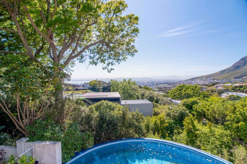 House for sale in Higgovale - AS1683592 House for sale in Higgovale - AS1683592