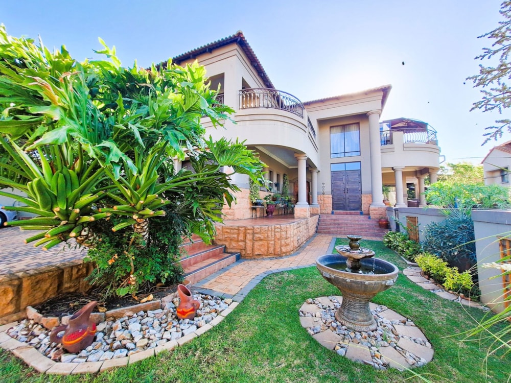 House for sale in Midstream Estate - CN1678544 House for sale in Midstream Estate - CN1678544