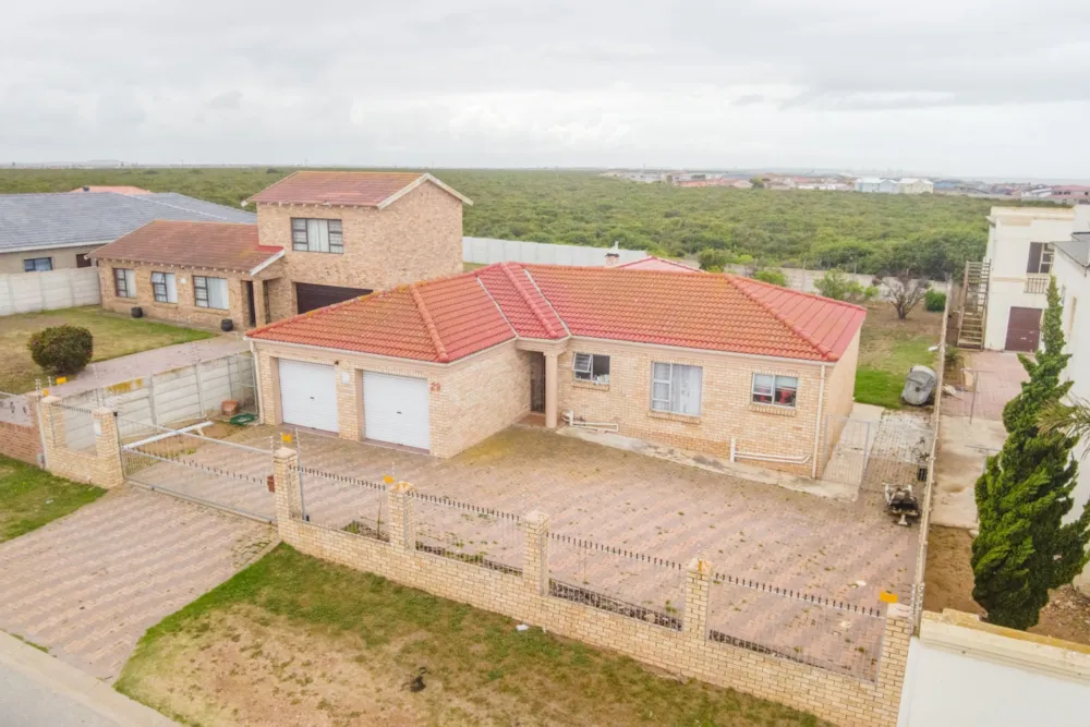 House sold in Bluewater Bay, Port Elizabeth, Gqeberha - 1PLZ1677315 House sold in Bluewater Bay, Port Elizabeth, Gqeberha - 1PLZ1677315