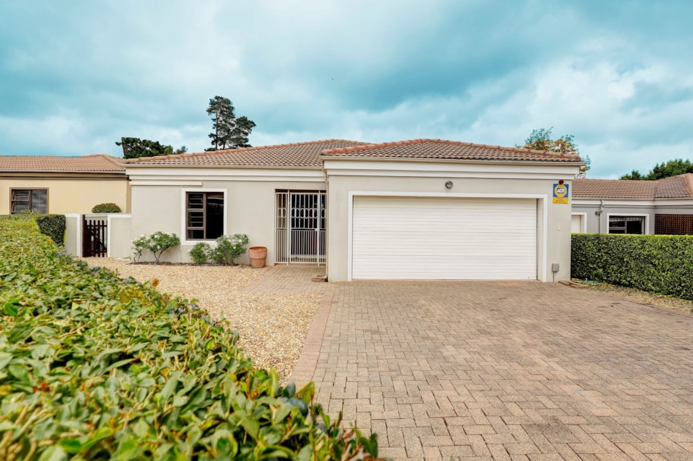 Security complex home let in Rosedale Estate - NSL1716443 Security complex home let in Rosedale Estate - NSL1716443