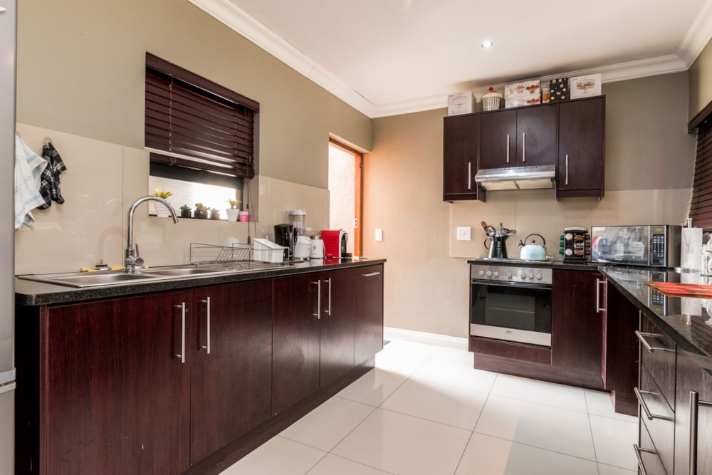 House sold in Brackenfell South - 1BC1679275 House sold in Brackenfell South - 1BC1679275