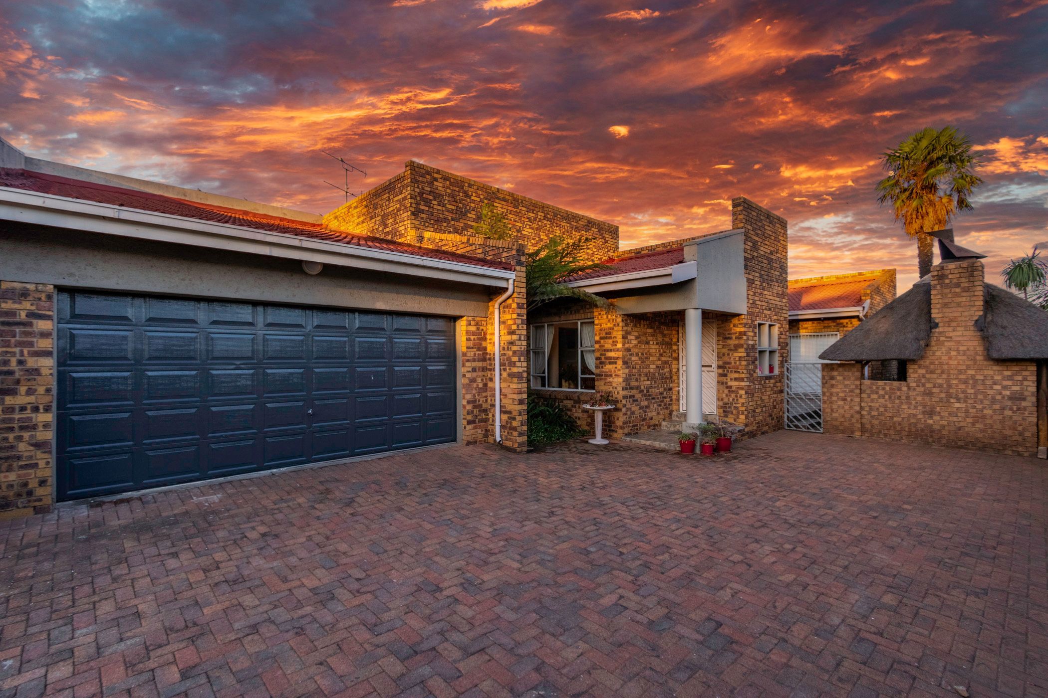 House sold in Bartlett - BOK1679012