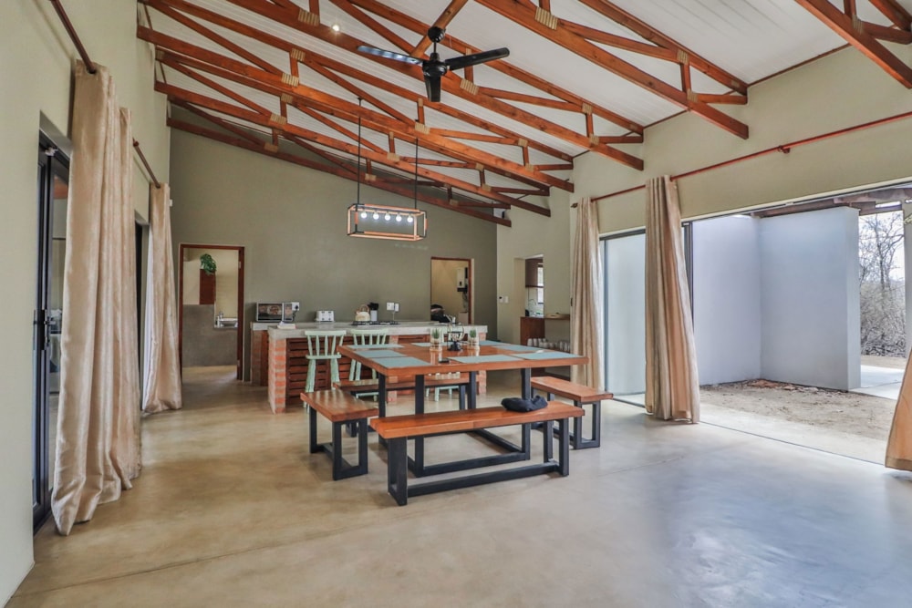 House for sale in Marloth Park - 1NK1680320 House for sale in Marloth Park - 1NK1680320