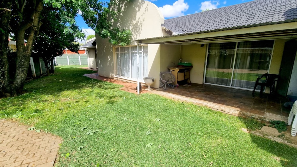 Townhouse sold in Uitsig, Bloemfontein - 1BX1679242 Townhouse sold in Uitsig, Bloemfontein - 1BX1679242
