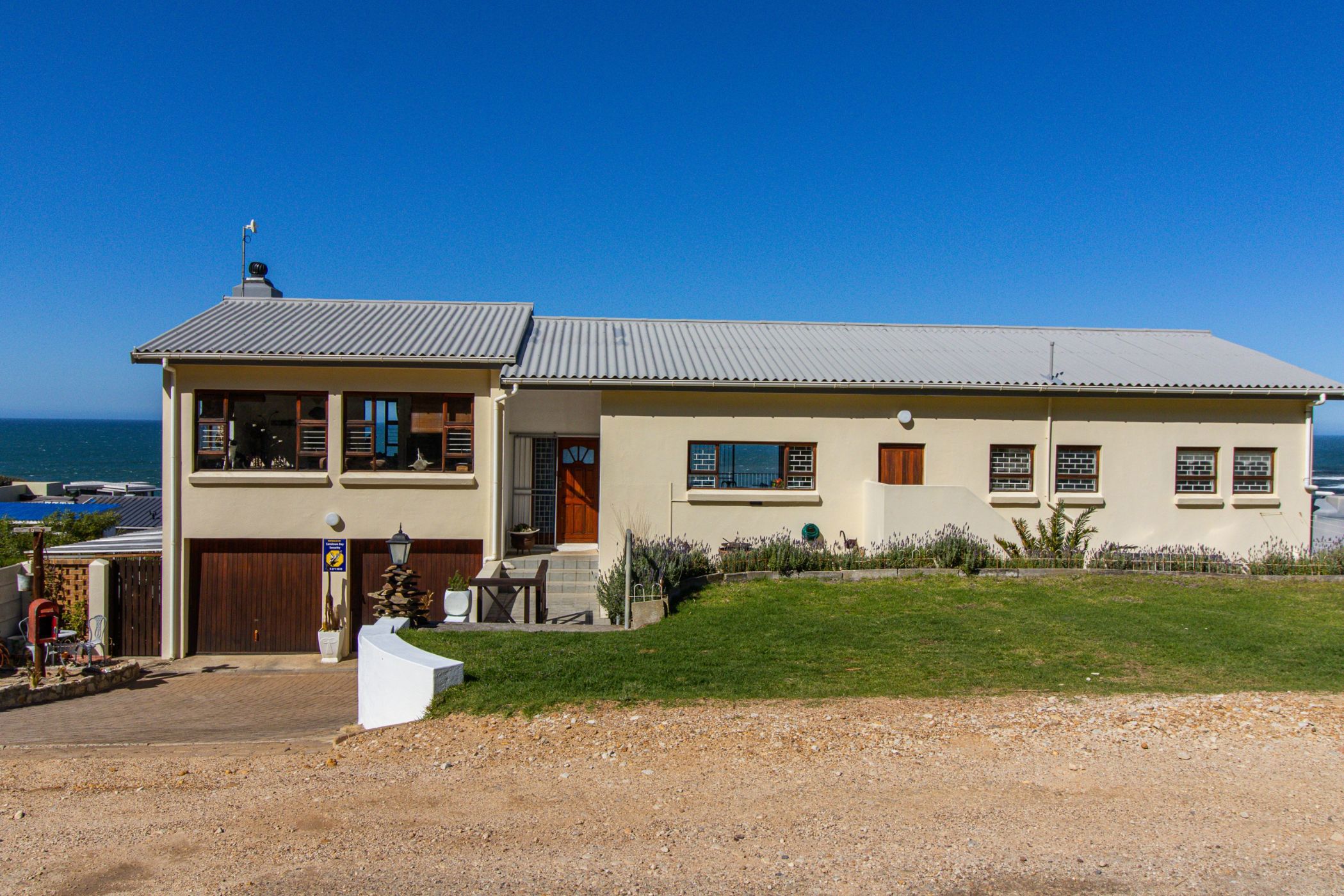 House sold in Bettys Bay - KN1675902
