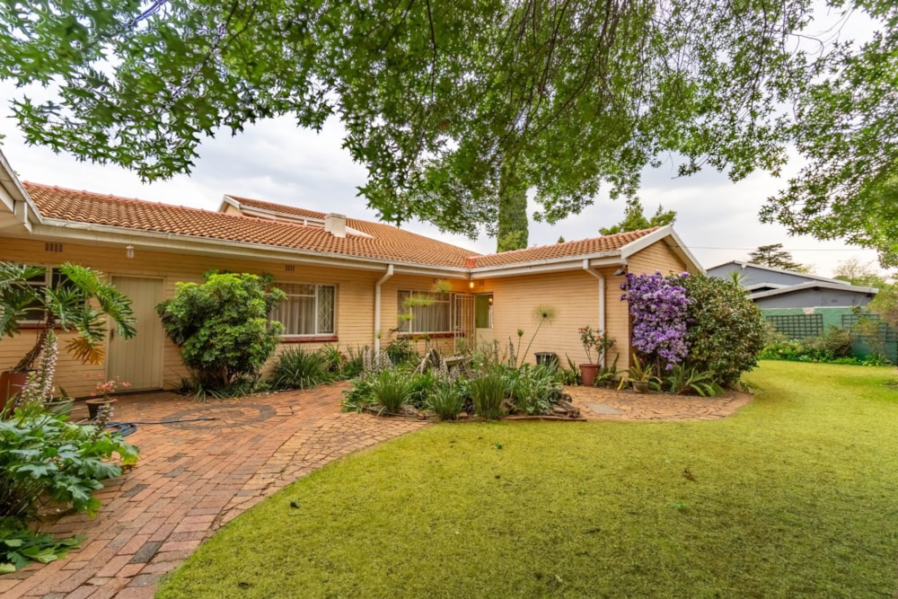 House for sale in Aston Manor - KTP1677392