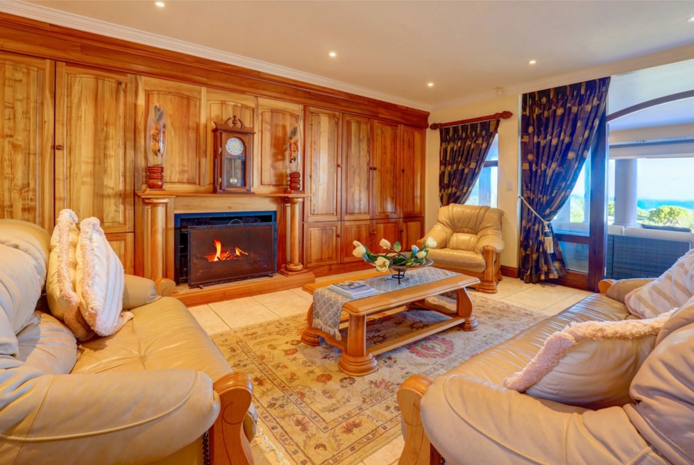 Beachfront villa for sale in Outeniqua Strand - 1MB1676153 Beachfront villa for sale in Outeniqua Strand - 1MB1676153