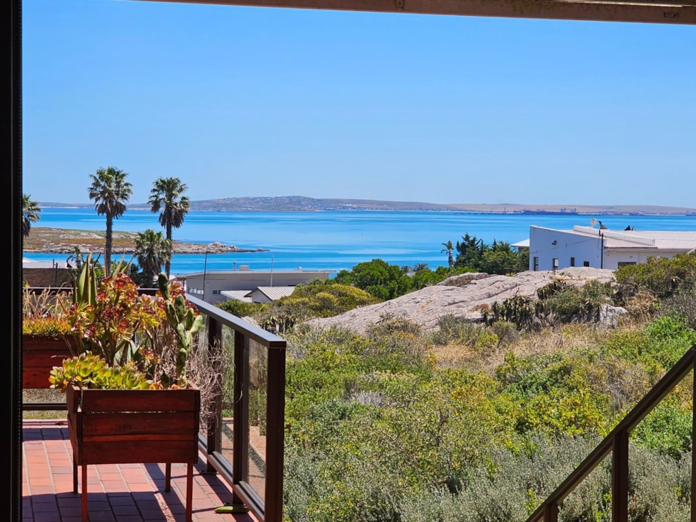 House sold in Middedorp, Langebaan - LA1678625 House sold in Middedorp, Langebaan - LA1678625