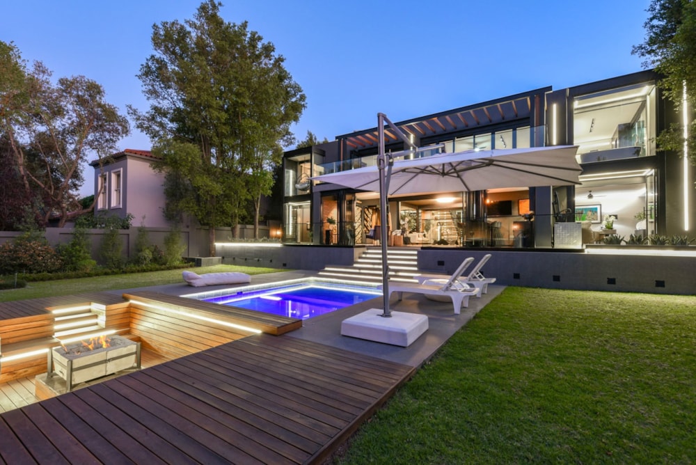 Double-storey house for sale in Dainfern Golf Estate - FW1676763 Double-storey house for sale in Dainfern Golf Estate - FW1676763