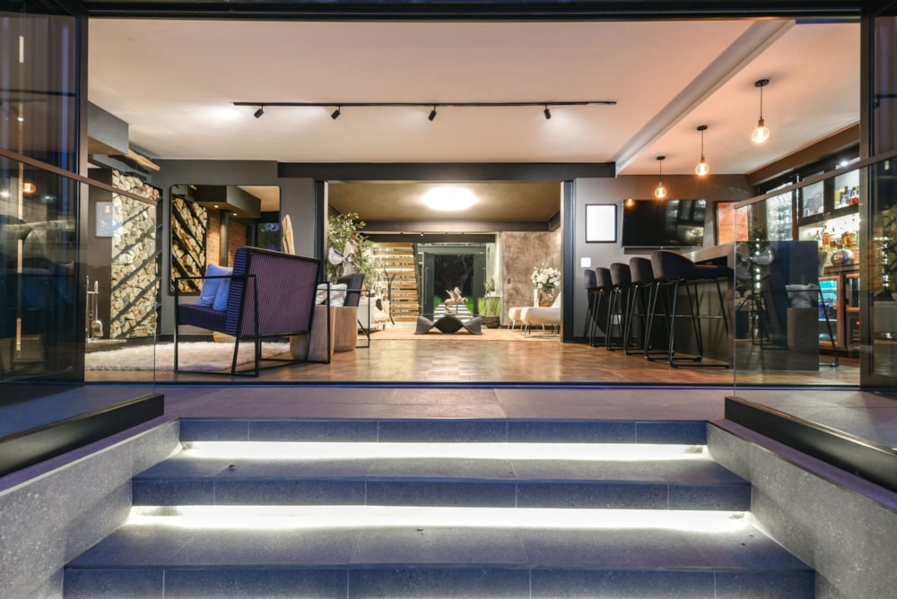 Double-storey house for sale in Dainfern Golf Estate - FW1676763 Double-storey house for sale in Dainfern Golf Estate - FW1676763