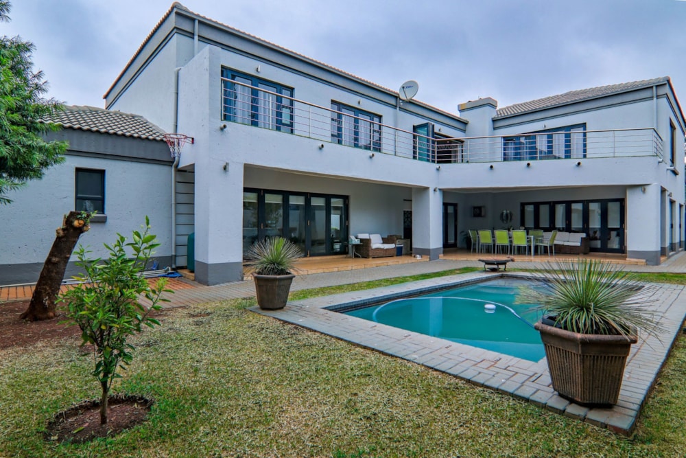 Security estate home for sale in Midstream Estate - CN1675980 Security estate home for sale in Midstream Estate - CN1675980