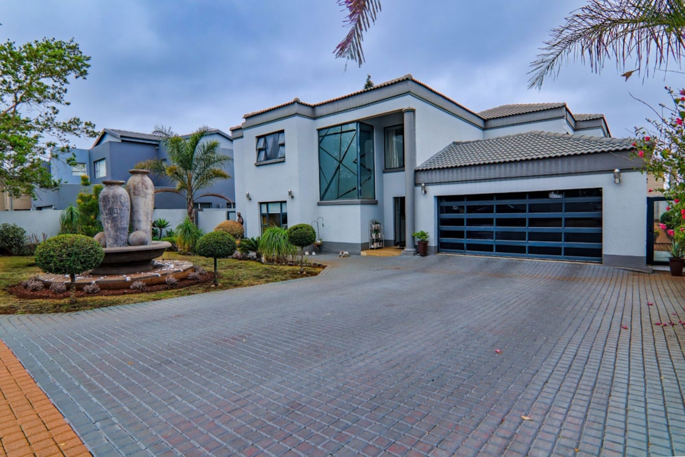 Security estate home for sale in Midstream Estate - CN1675980 Security estate home for sale in Midstream Estate - CN1675980