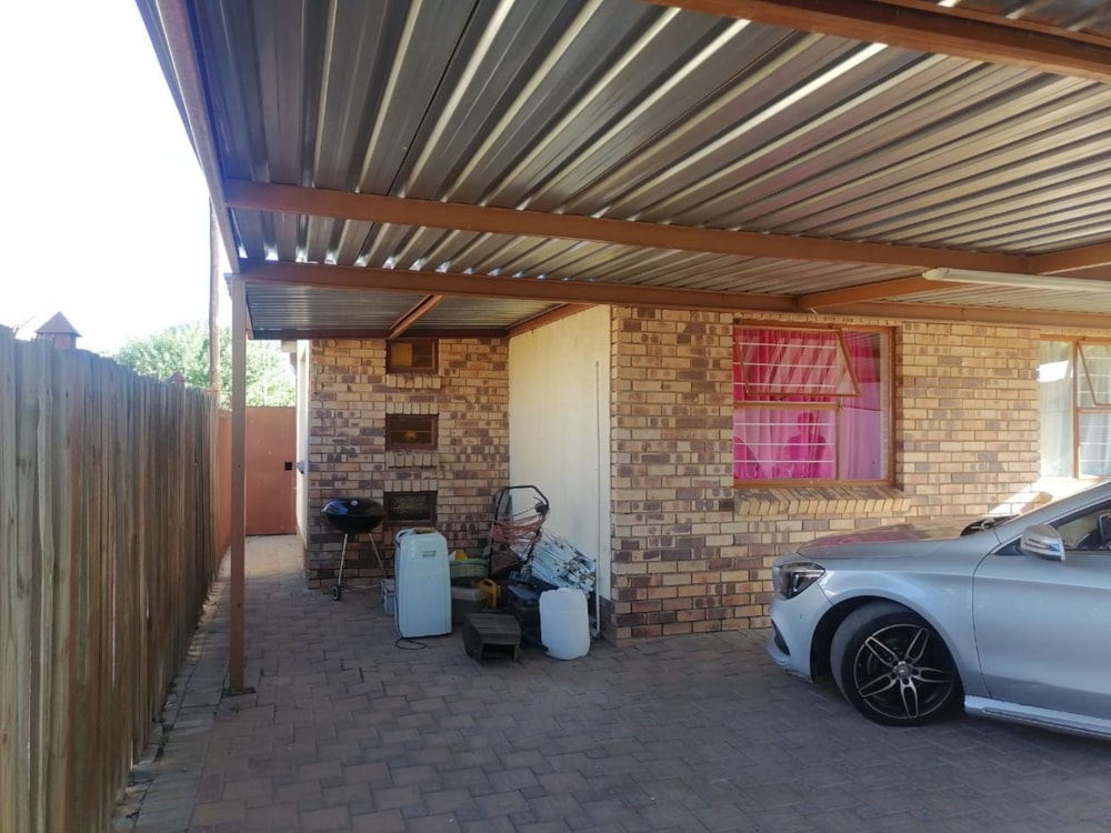 House for sale in Bloemanda - 1BX1678785