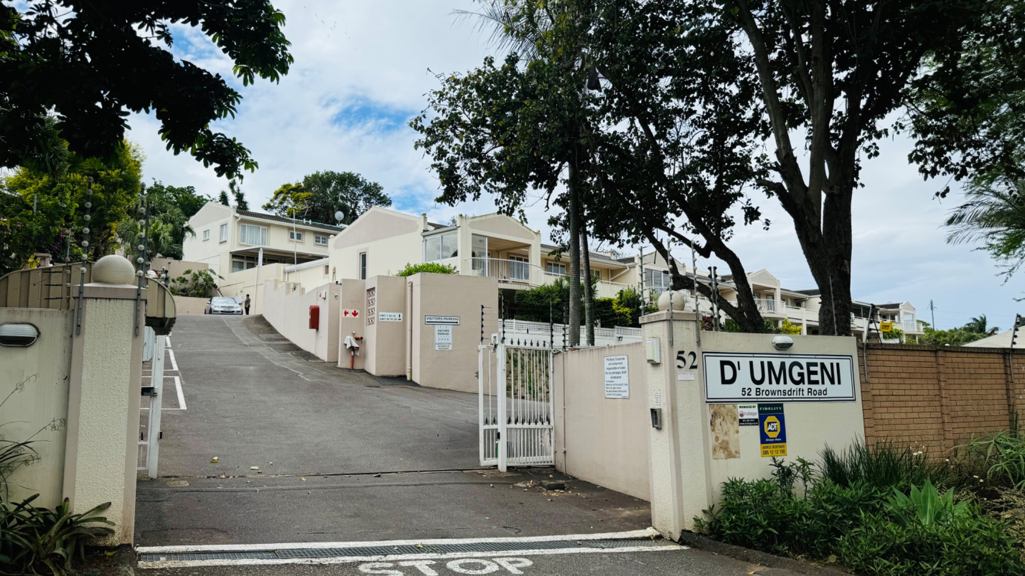 Townhouse let in Riverside, Durban North - 1ND1678464