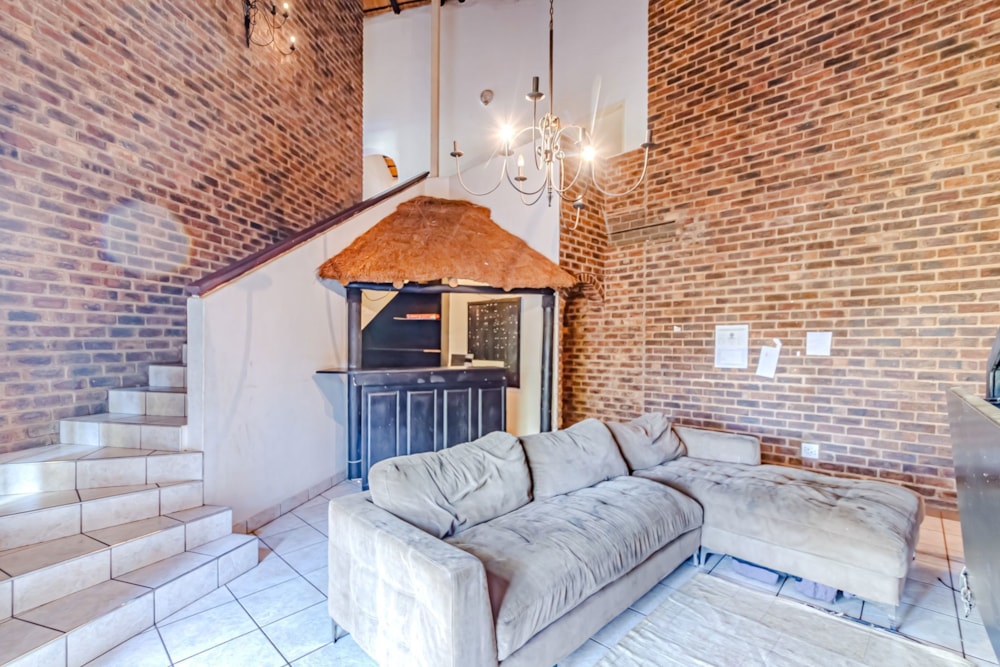 House for sale in Moreleta Park - PT1674076 House for sale in Moreleta Park - PT1674076