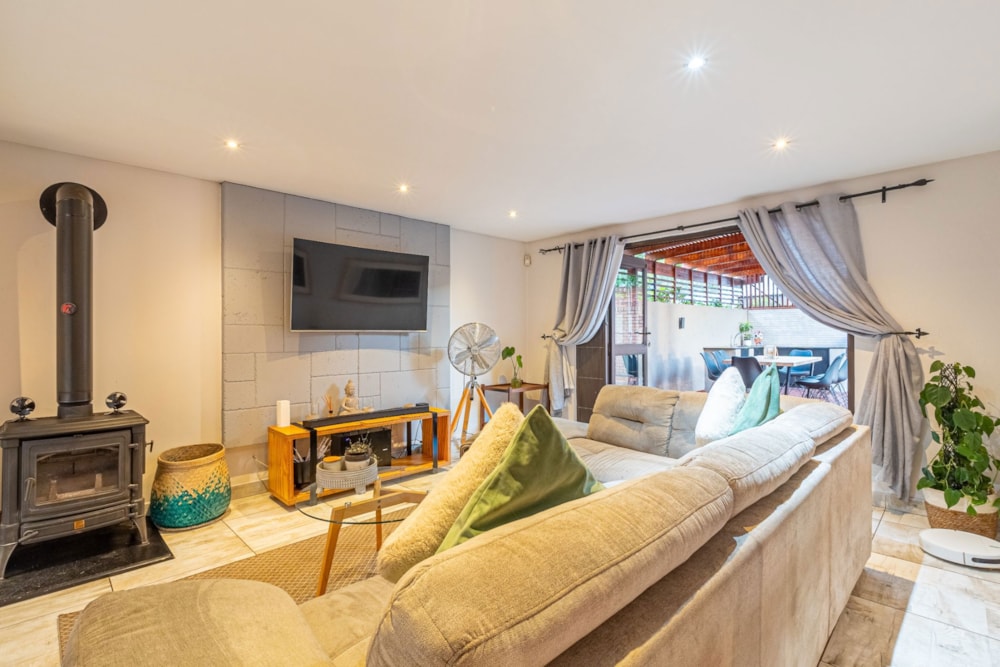 House sold in Sunninghill - FW1678385 House sold in Sunninghill - FW1678385