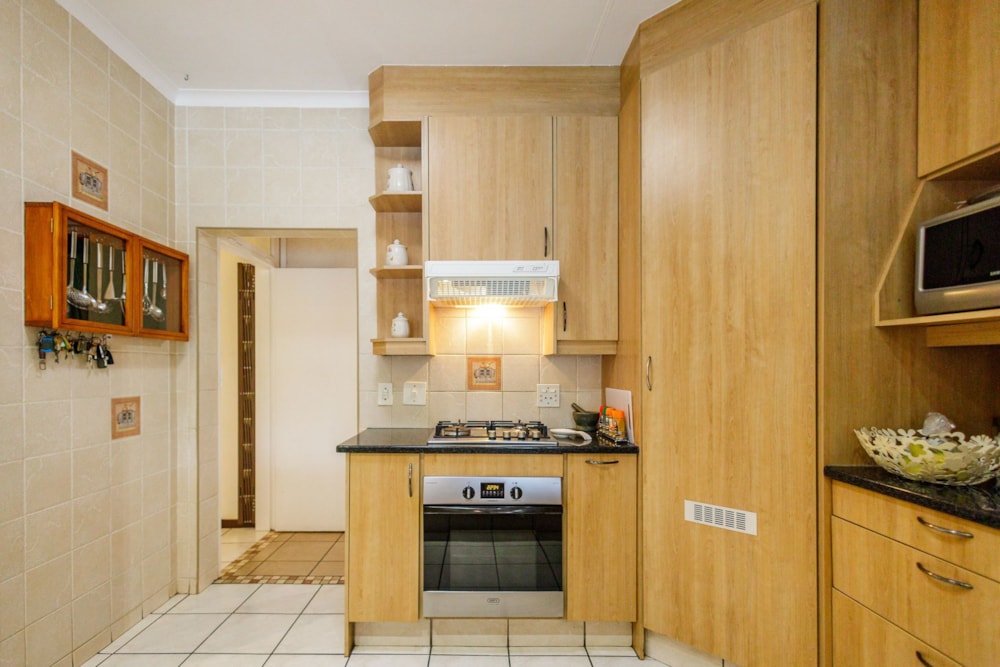 House sold in Brackendowns - 1GV1678210 House sold in Brackendowns - 1GV1678210