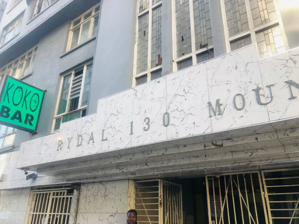 Apartment for sale in South Beach Durban - 1DA1677610 Apartment for sale in South Beach Durban - 1DA1677610