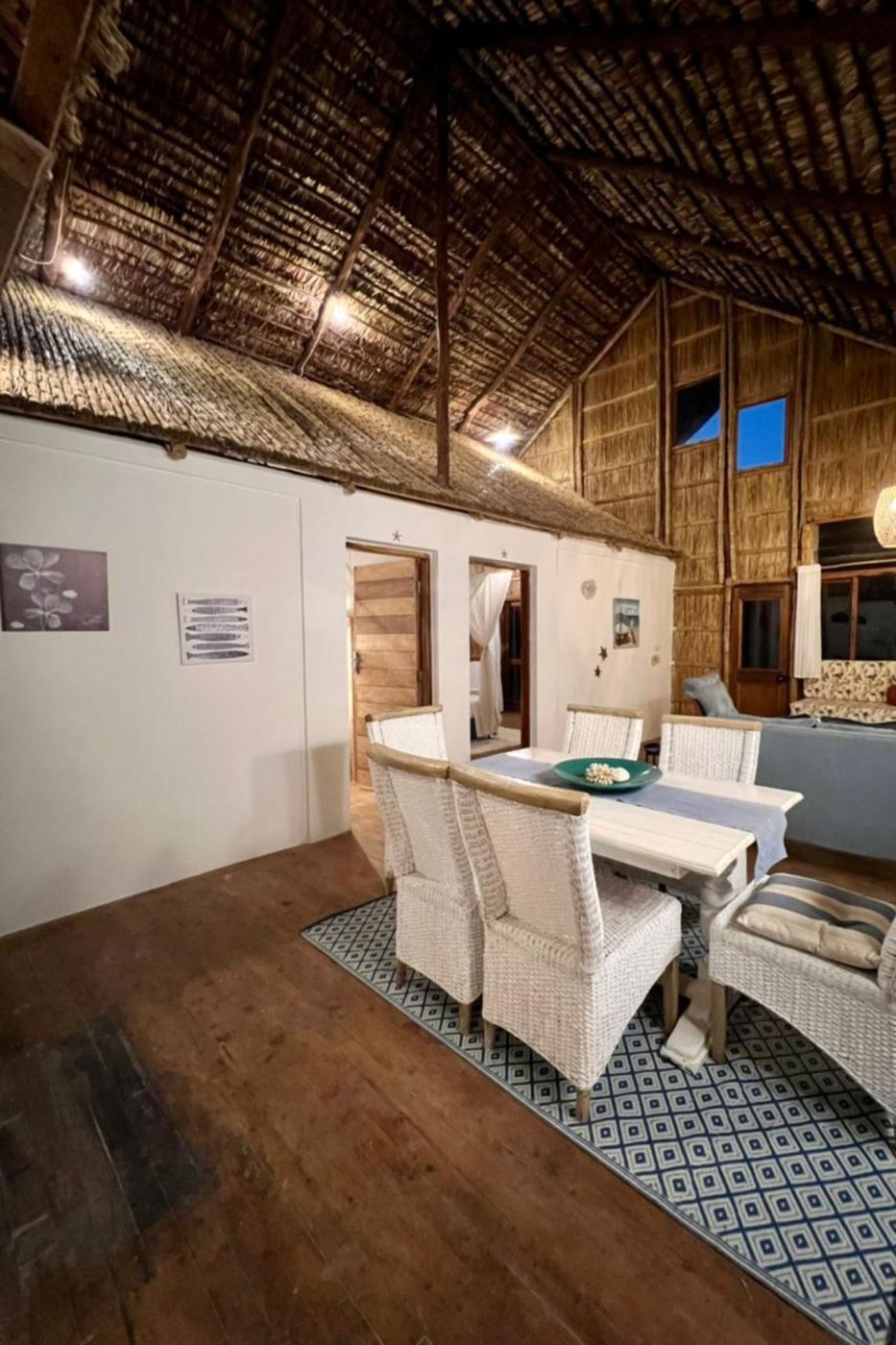 Bungalow for sale in Praia do Tofo, Mozambique - 3MQ1676845