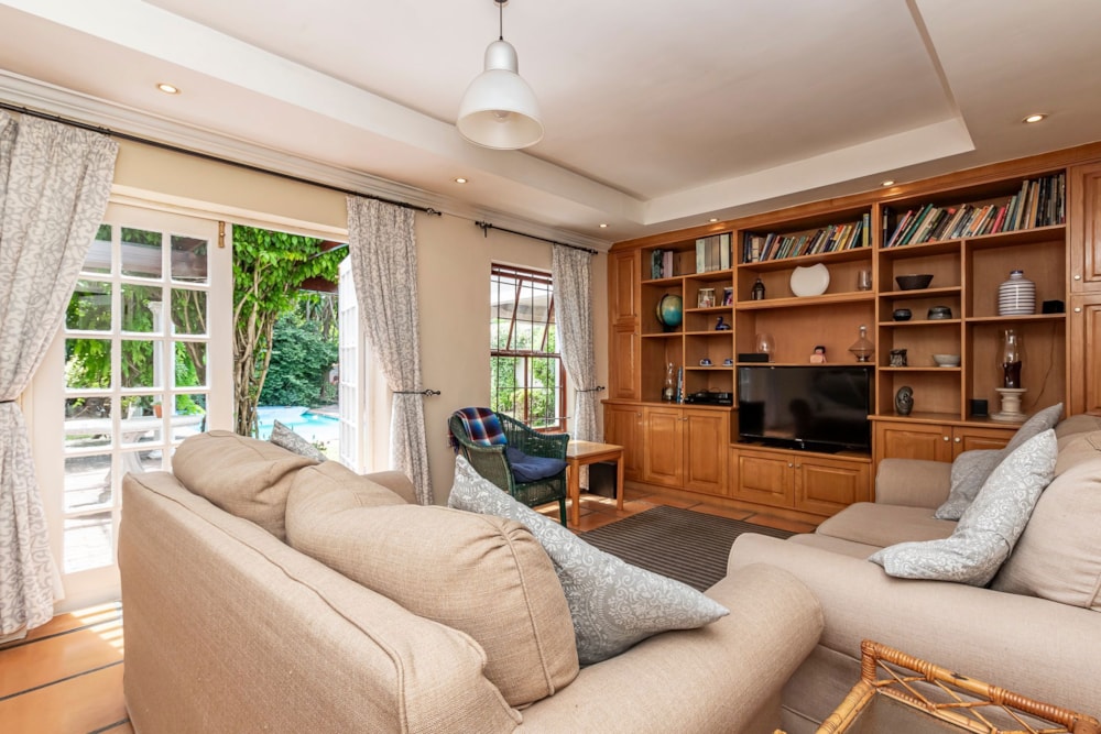 House sold in Pinelands, Cape Town - KW1678502 House sold in Pinelands, Cape Town - KW1678502