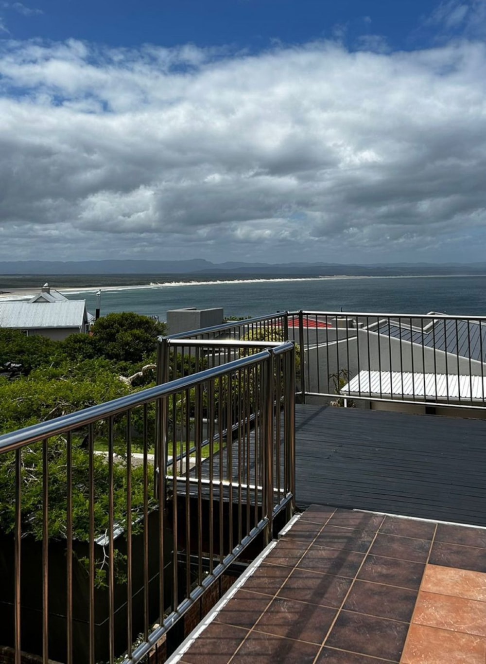 House for sale in Wave Crest - 1JF1676527