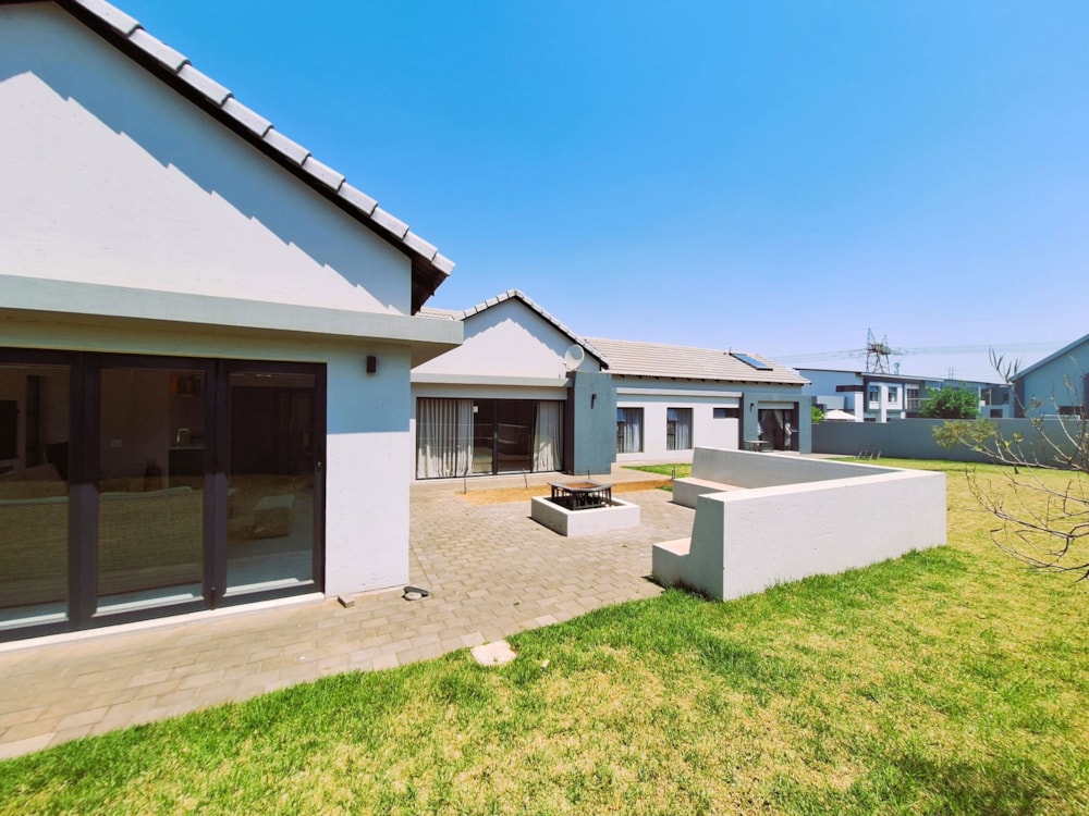 House for sale in Midstream Estate - CN1676931 House for sale in Midstream Estate - CN1676931