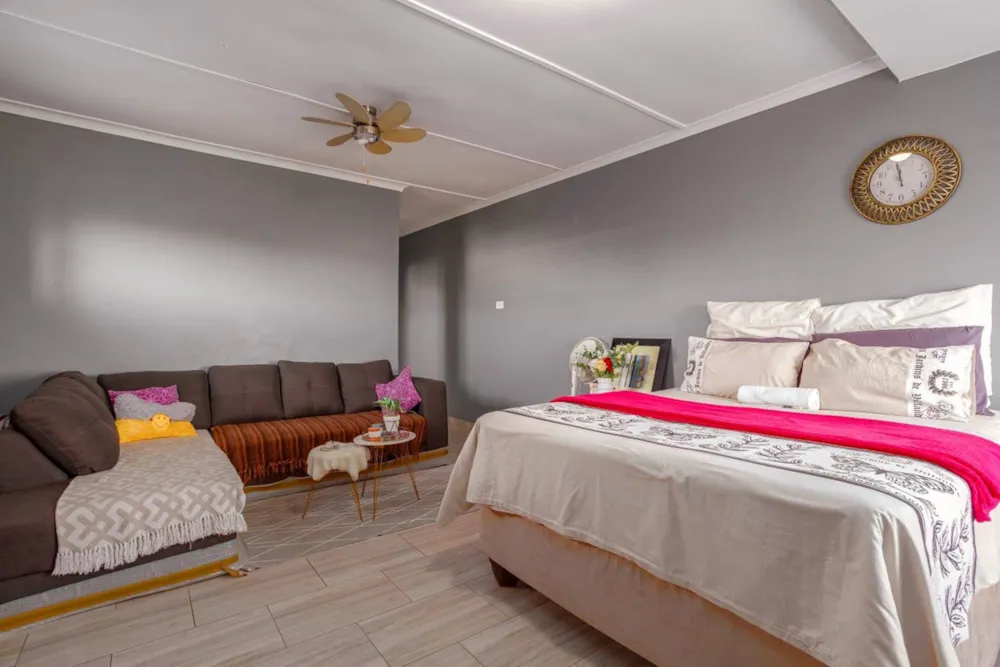 Apartment for sale in Morningside, Durban - 1DA1678616 Apartment for sale in Morningside, Durban - 1DA1678616