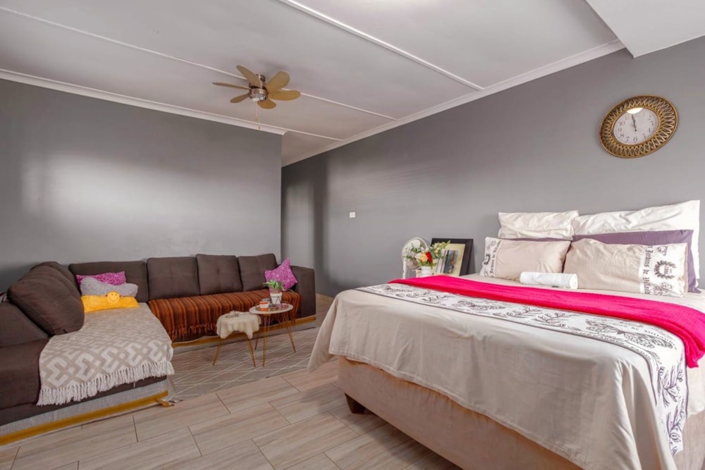 Apartment for sale in Morningside, Durban - 1DA1678616 Apartment for sale in Morningside, Durban - 1DA1678616