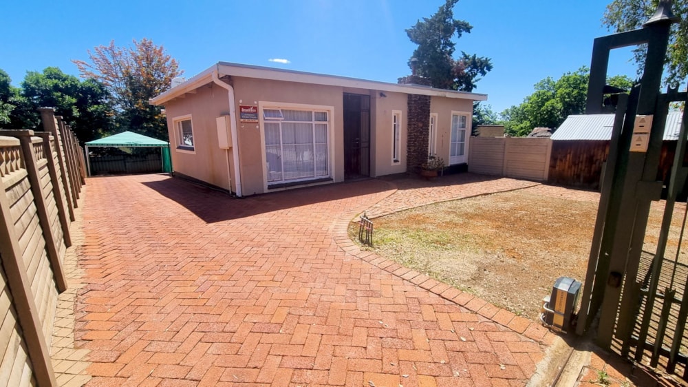 House sold in Uitsig, Bloemfontein - 1BX1678875 House sold in Uitsig, Bloemfontein - 1BX1678875