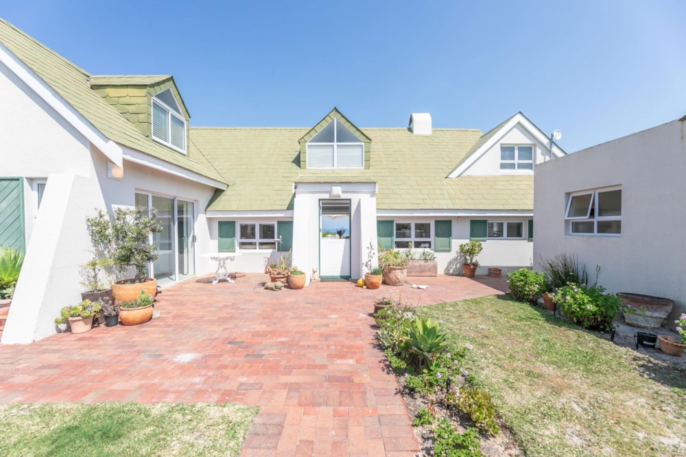 House for sale in Jakkalsfontein - LA1676621 House for sale in Jakkalsfontein - LA1676621