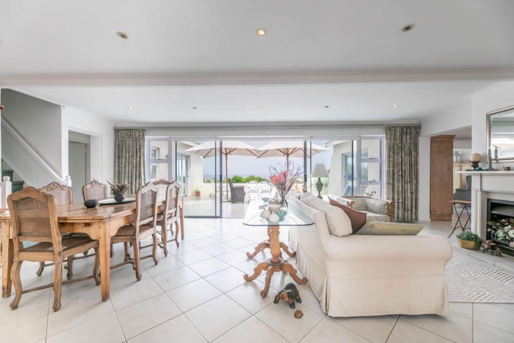 House for sale in Jakkalsfontein - LA1676621 House for sale in Jakkalsfontein - LA1676621