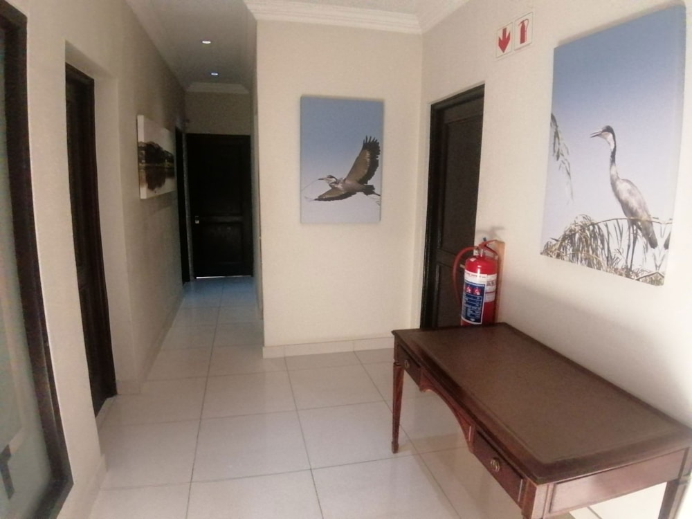 Commercial office to rent in Aspen Lakes - 1GV1678862