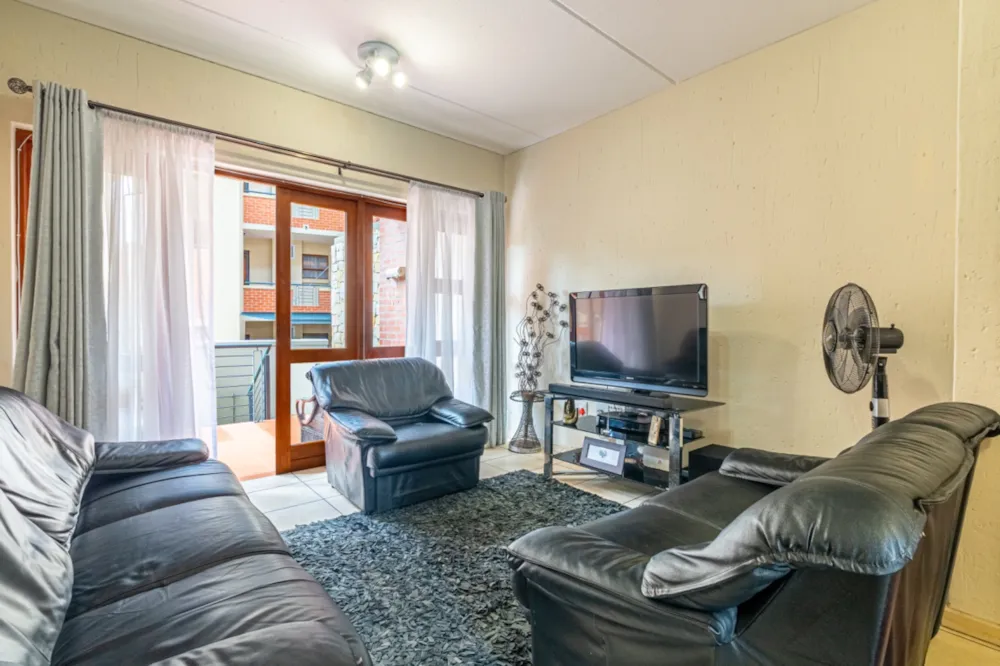 Garden apartment for sale in Douglasdale - FW1612044 Garden apartment for sale in Douglasdale - FW1612044