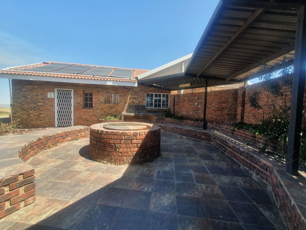 Guesthouse for sale in Heilbron - 1VT1676956