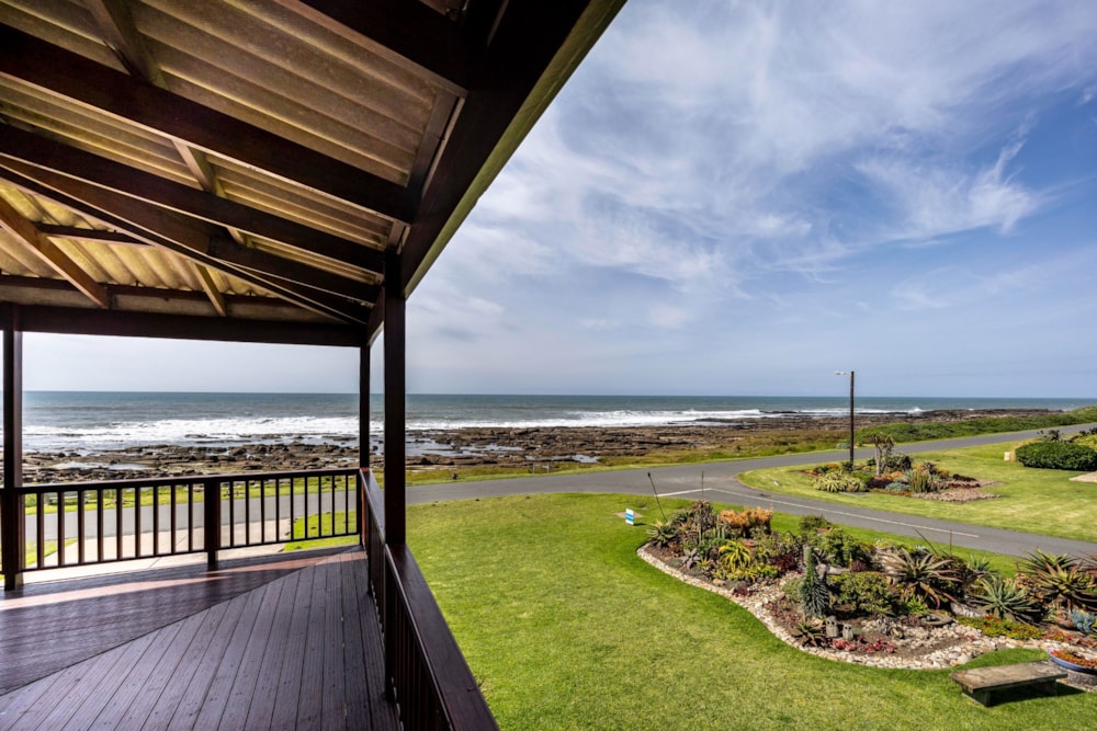 Double-storey house for sale in Kidds Beach - 1EZ1677200