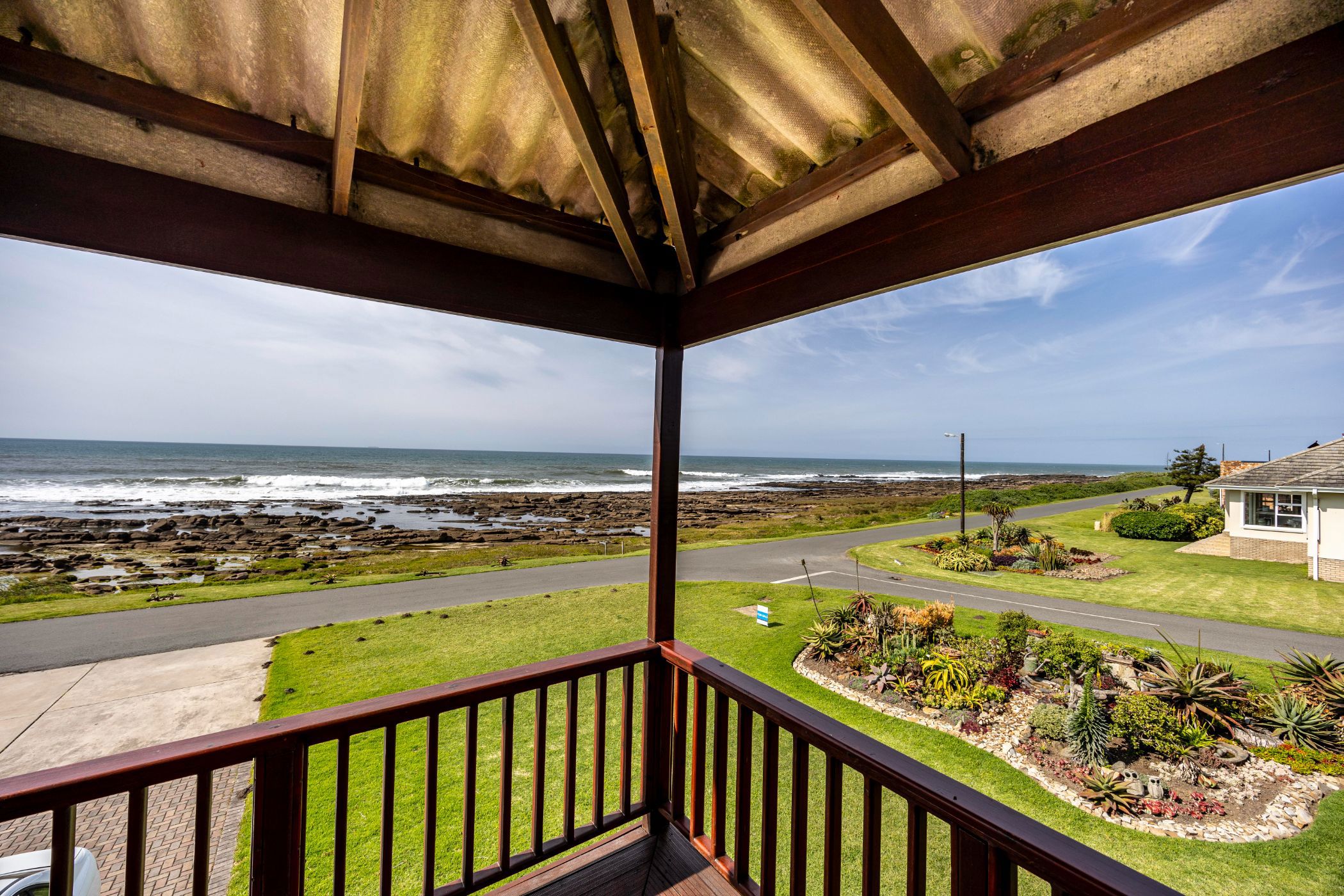 Double-storey house for sale in Kidds Beach - 1EZ1677200