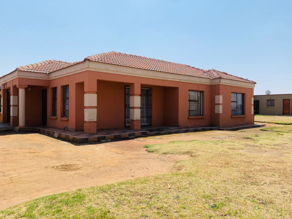 House for sale in Tsakane - 1BJ1677738