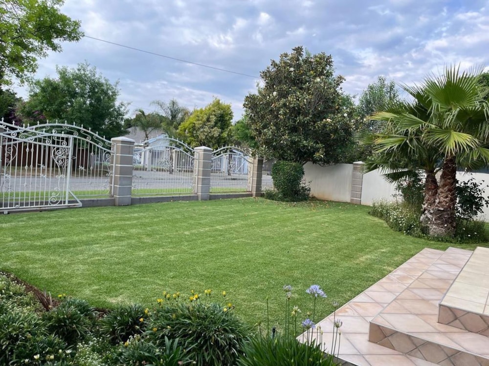 House for sale in Jan Cilliers Park - 1WM1725143 House for sale in Jan Cilliers Park - 1WM1725143