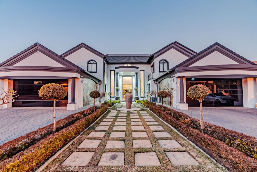 Golf estate house for sale in Blue Valley Golf Estate - CN1666469 Golf estate house for sale in Blue Valley Golf Estate - CN1666469