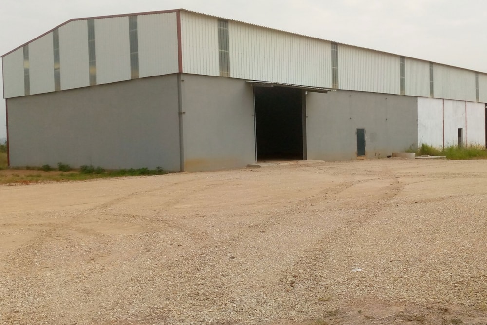 Commercial industrial property to rent in Maputo , Mozambique - 3MQ1677830 Commercial industrial property to rent in Maputo , Mozambique - 3MQ1677830